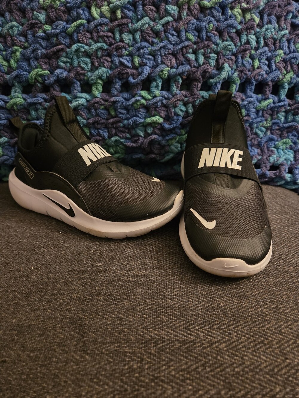 Nike Big Kids Flex Runner Sneakers Size 5